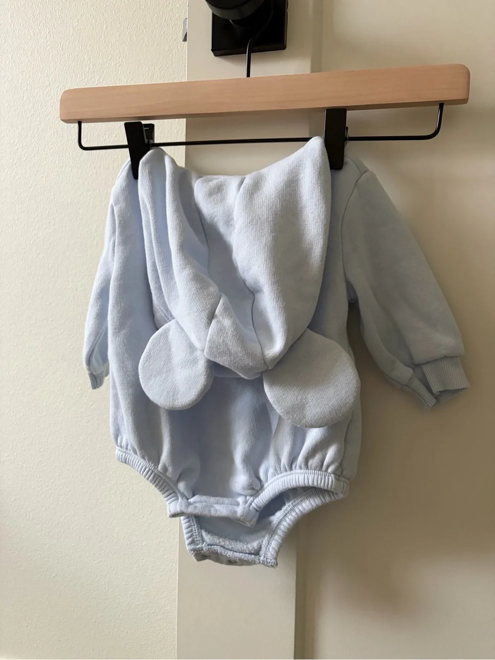 Hooded Fleece One-Piece Romper for Baby. 3-6 months